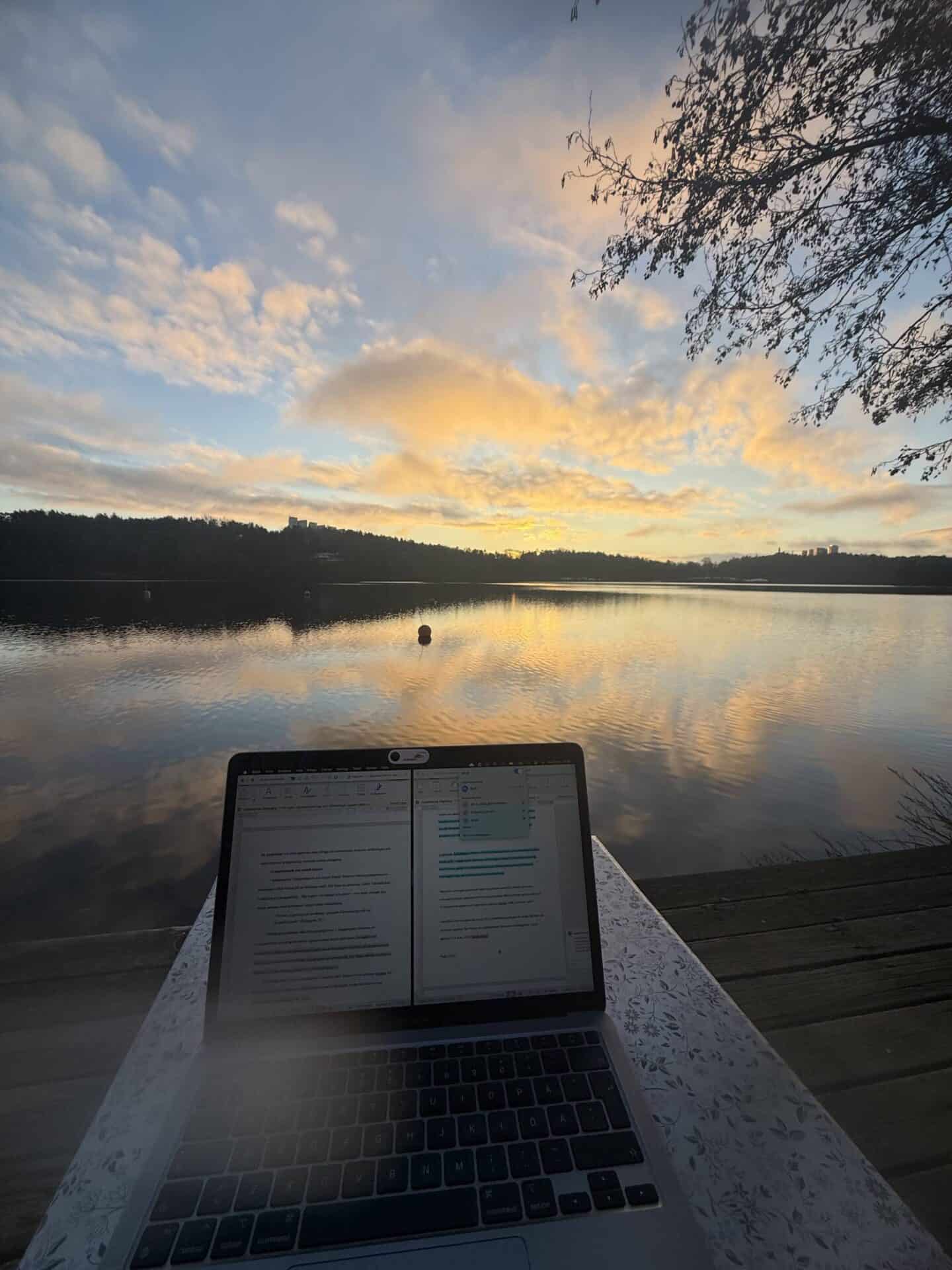 cafe caminito computer and view