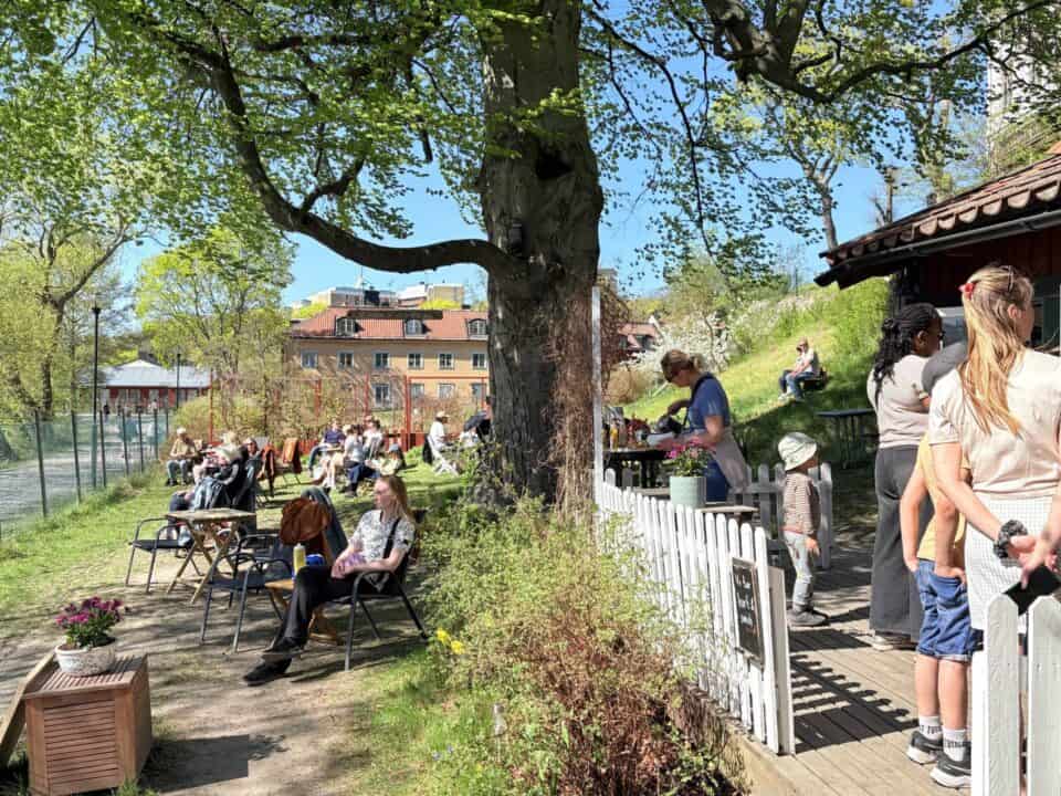 cafe lilla gläntan uteservering